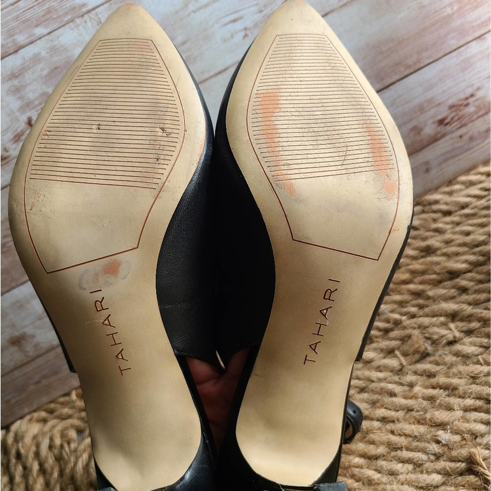 TAHARI | BLACK POINTED SLINGBACK HEELS - Picture 4 of 7